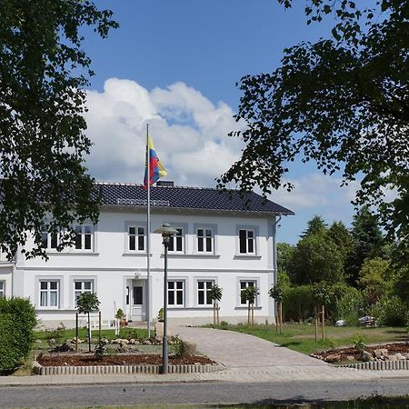 Haus Buddenbrock Auf Ruegen Wiek auf Ruegen Exterior photo