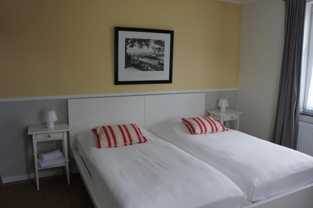 Haus Buddenbrock Auf Ruegen Wiek auf Ruegen Room photo